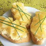 <b>Chlebíčky s ananasem</b>